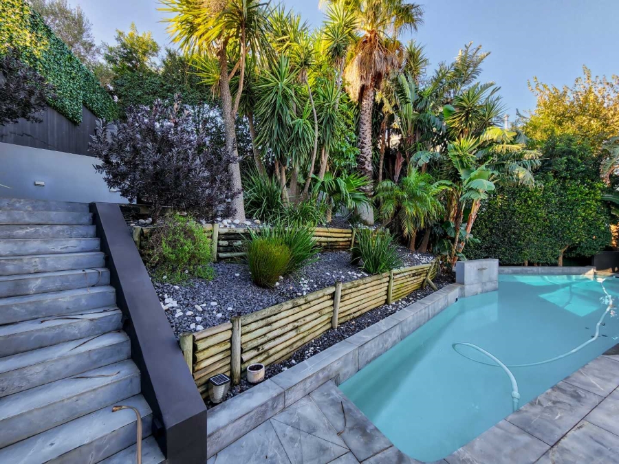 4 Bedroom Property for Sale in Tamboerskloof Western Cape